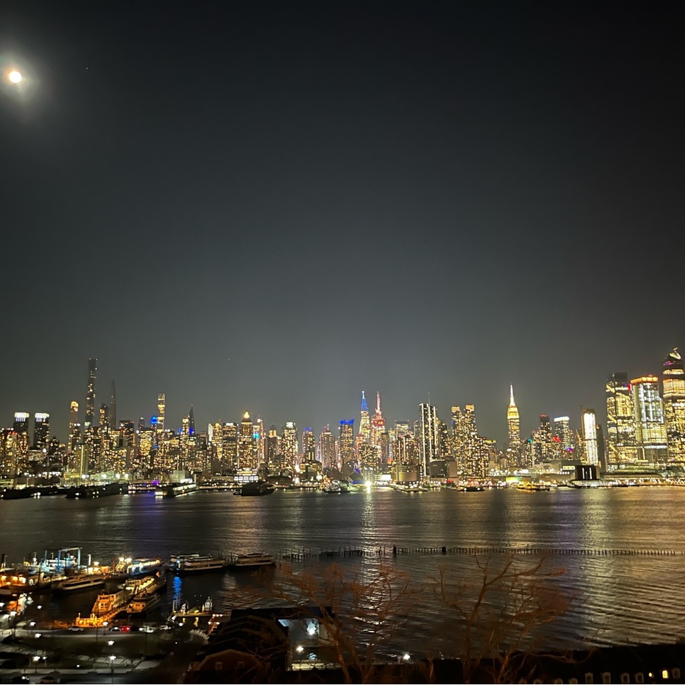 Meet your Posher, Carolina